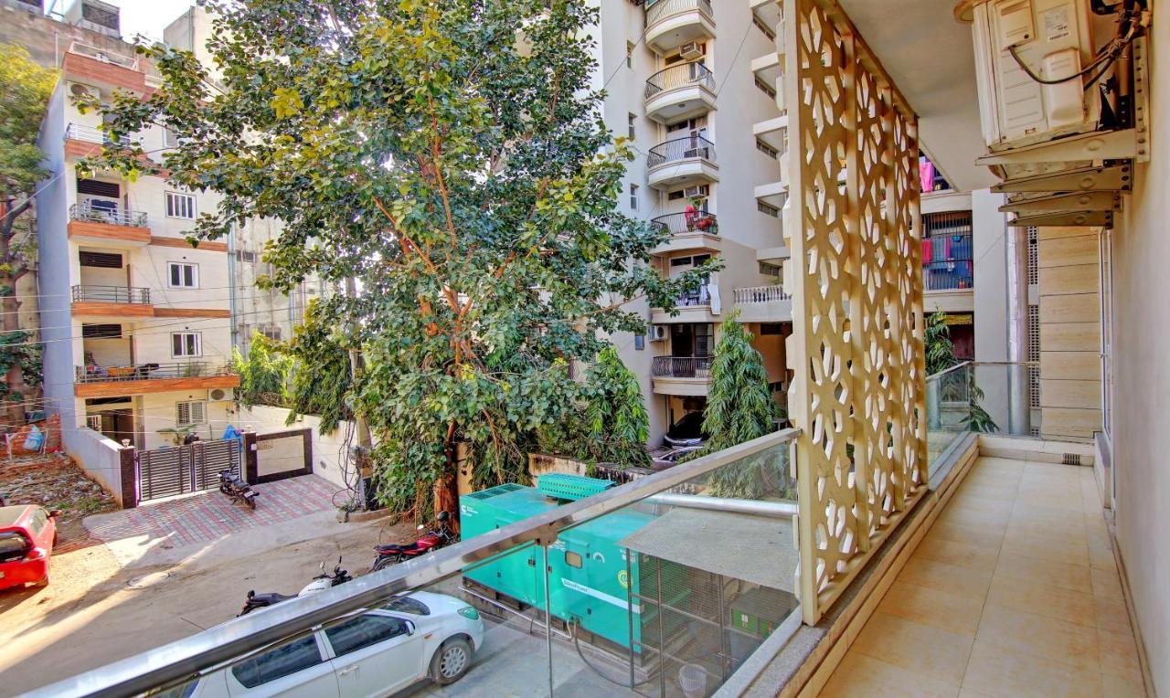 Treebo Sai Village Gold Souk - Sec 43 Ґурґаон Екстер'єр фото